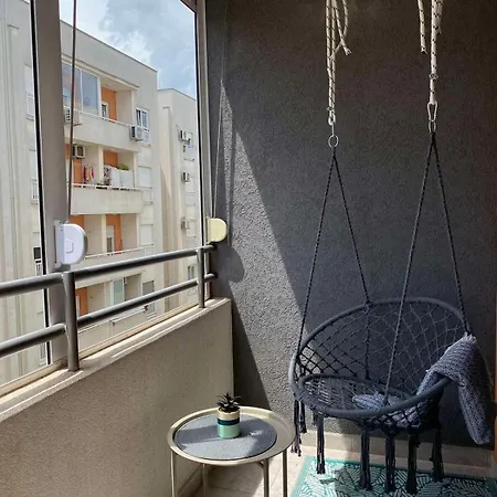 Studio72 In Apartment *